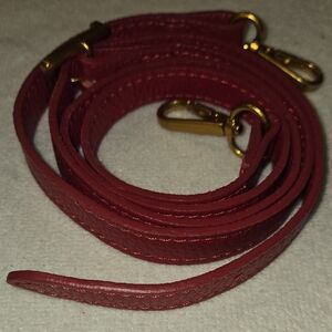 Pebbled Red Leather Adjustable Handbag Strap – Gold/Brass Hardware